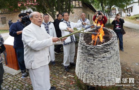 （文化视点·听非遗讲故事·图文互动）（1）景德镇“挛窑”技艺：搭建泥与火的魔幻空间