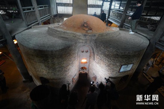 （文化视点·听非遗讲故事·图文互动）（2）景德镇“挛窑”技艺：搭建泥与火的魔幻空间