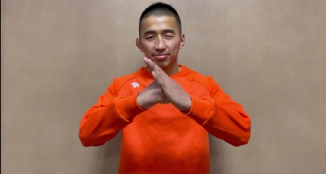 中国文化交流网携手武术散打世界冠军白近斌陪你一起就地过年