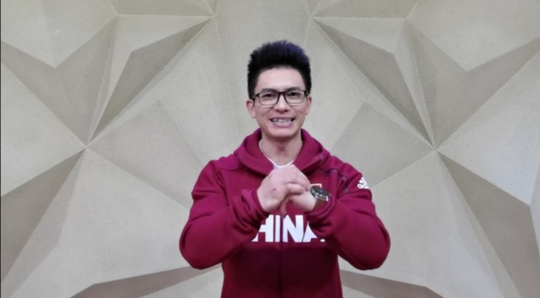 中国文化交流网携手攀岩世界冠军钟齐鑫陪你一起就地过年