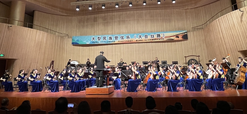 民族1.jpg